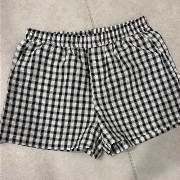 Pants - Black and White Checkered Women Shorts